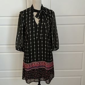 Lily Rose Bow Neck Shift Dress